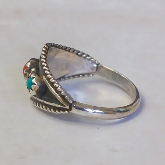 Sterling Silver Turquoise & Coral Trio Ring, Sz 5.5 — Southwest twist-wire - Picture 4 of 13